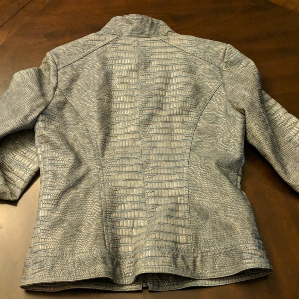 Jacket - Picture 6 of 6